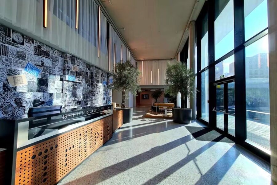 Lobby mit Concierge service