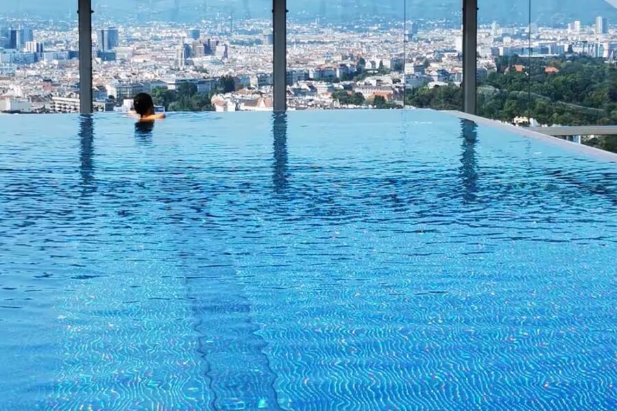 Pool | © Peter