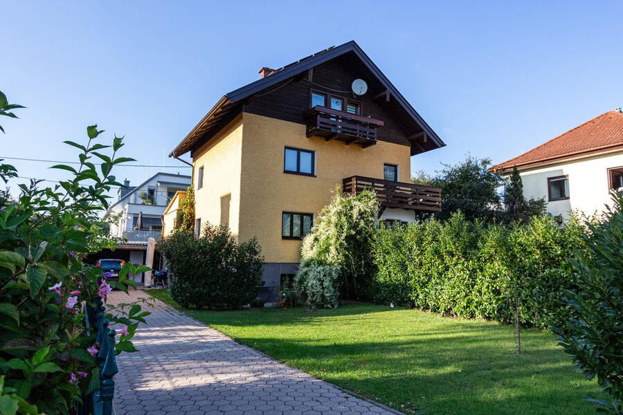 Well-kept house with garden: 3-room apartment for short-term rental & temporary housing for 1 to 6 months in Salzburg