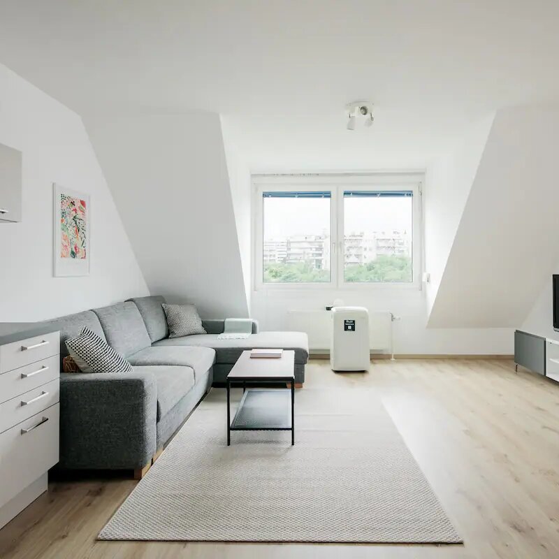 Bright living area with kitchen – 3-room apartment for short-term rental & temporary housing for 1 to 6 months in Vienna