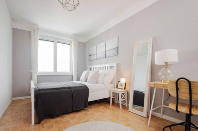Furnished room with parquet & double bed – short-term rental Vienna, temporary housing for 1 to 6 months | © Apartment Care GmbH