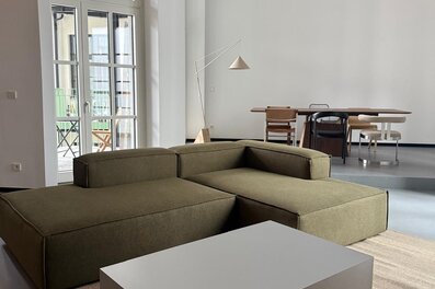 Helles Wohnzimmer mit Balkon & modernem Design – 3-Zimmer-Wohnung zur Kurzzeitmiete & Wohnen auf Zeit für 1 bis 6 Monate in Wien