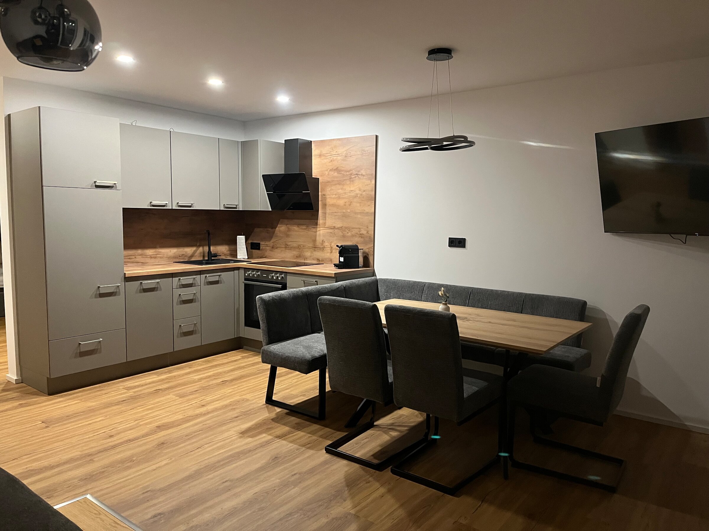 Küche mit Essbereich