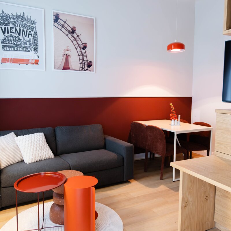 Modernes 1-Zimmer Apartment mit Wiener Design-Akzenten – Kurzzeitmiete & Wohnen auf Zeit in Wien für 1 bis 6 Monate. | © Simona Hodinitu Photography