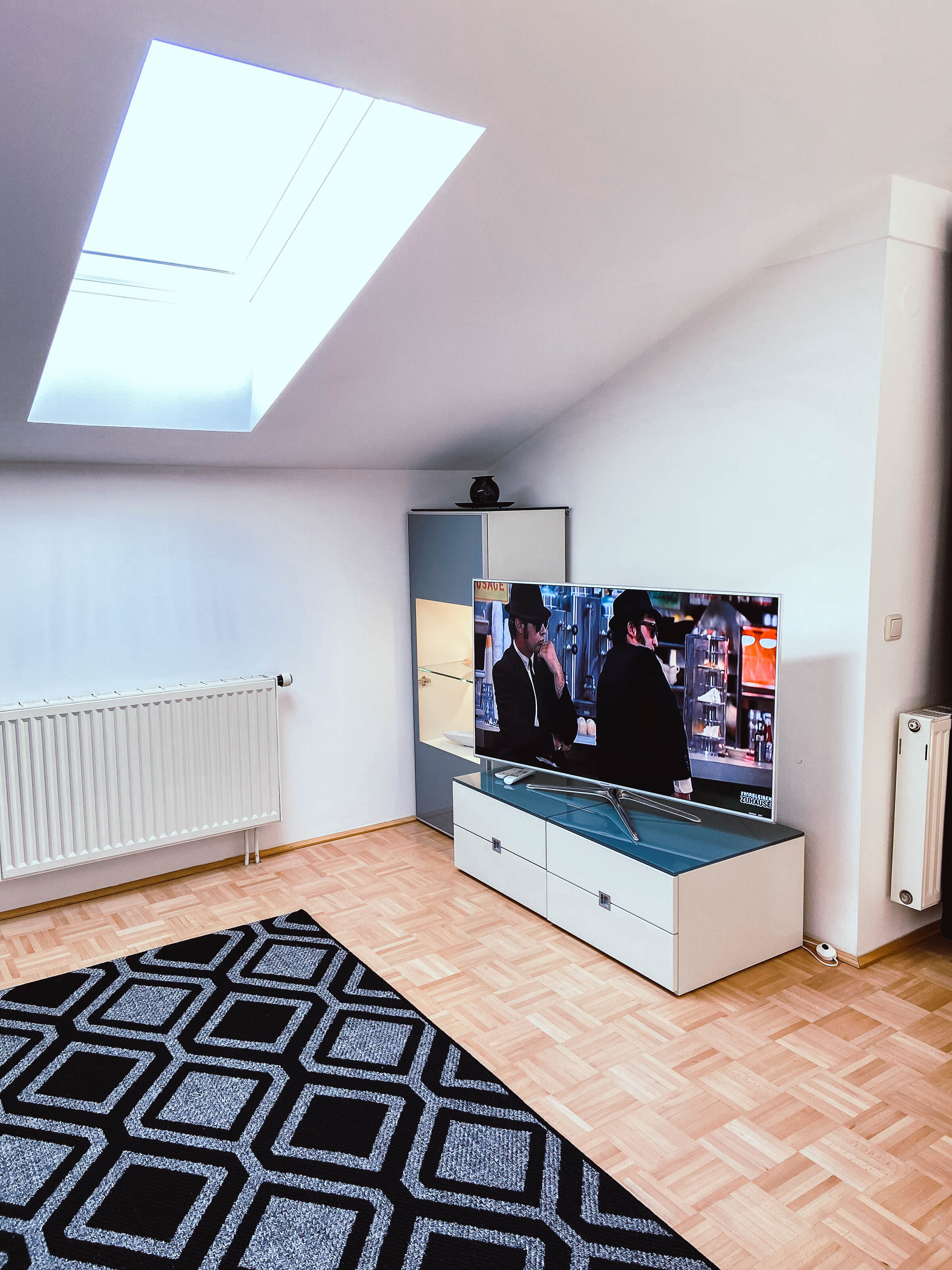 TV