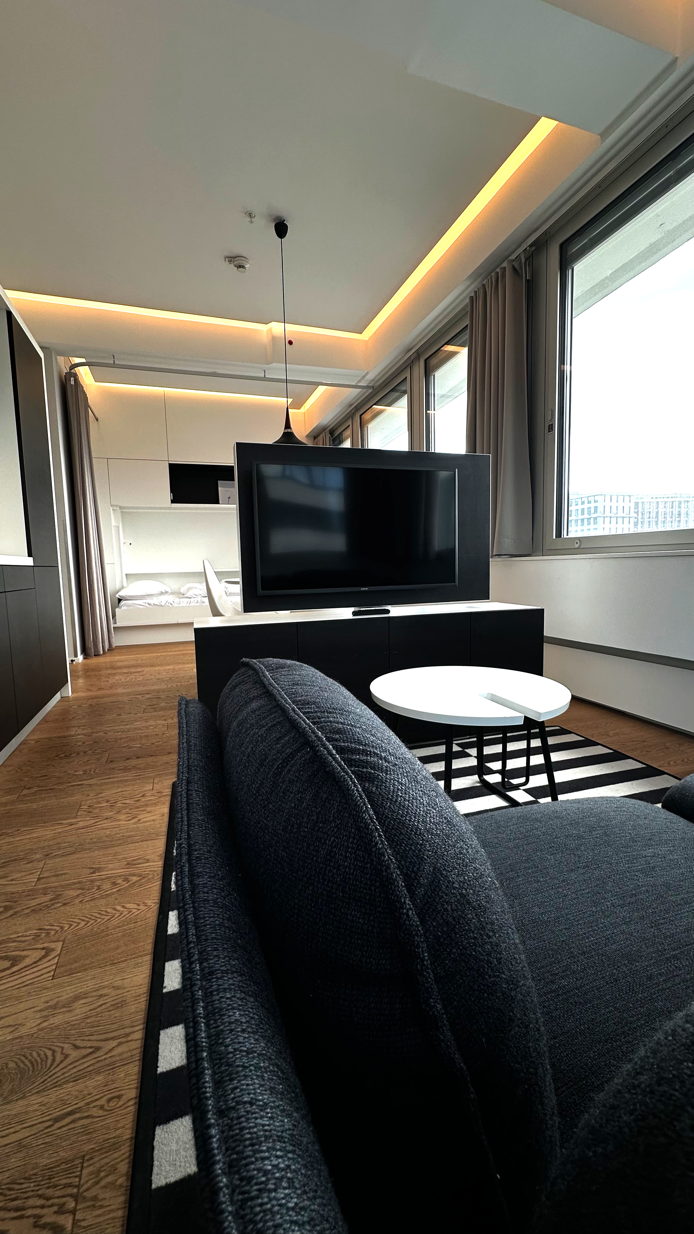 Living Room with SmartTV