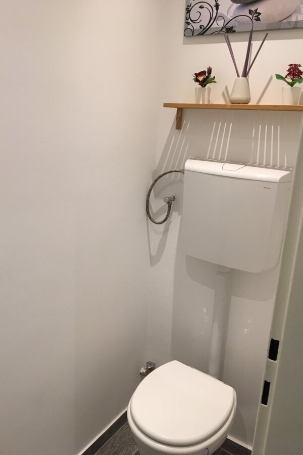 Separat gelegene Toilette. | © Cristan Börg