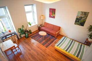 Wohn- und Schlafzimmer 