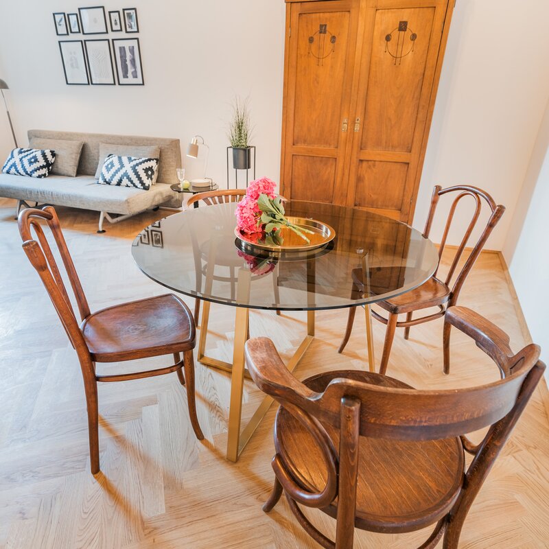 TABLE WITH TRADITIONAL THONET CHAIRS