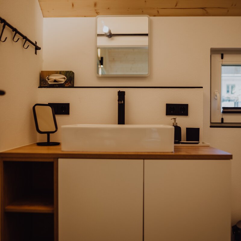 2nd Bathroom