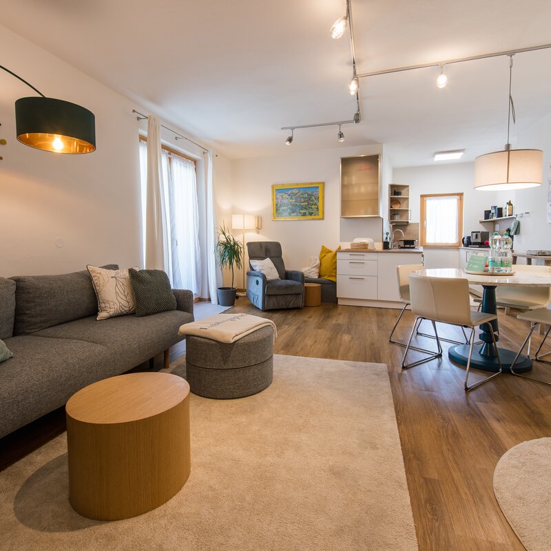 Küche mit Wohn- und Essbereich | © Karin Lohberger