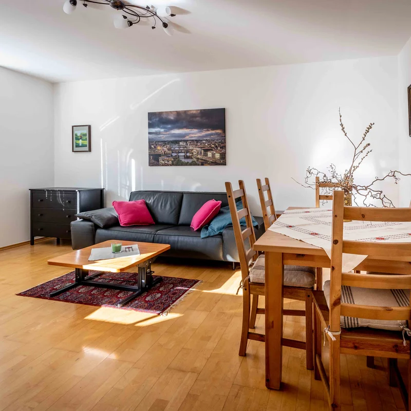 Helles und freundliches Wohnzimmer | © Andreas Lutche