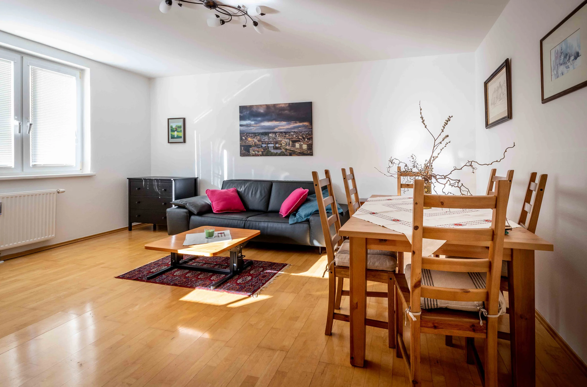 Helles und freundliches Wohnzimmer | © Andreas Lutche