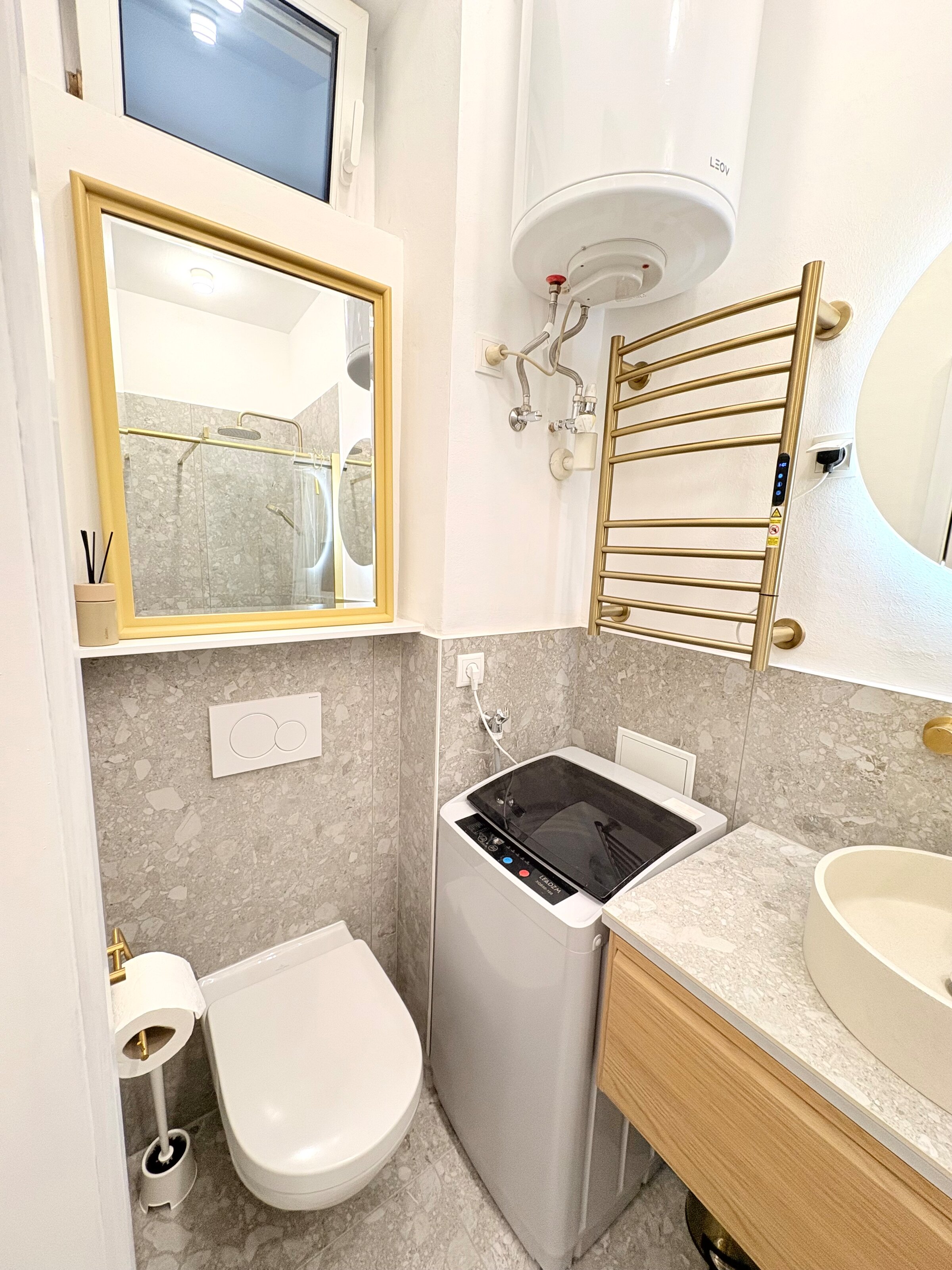 Badezimmer mit Waschmaschine | © Livi L. 