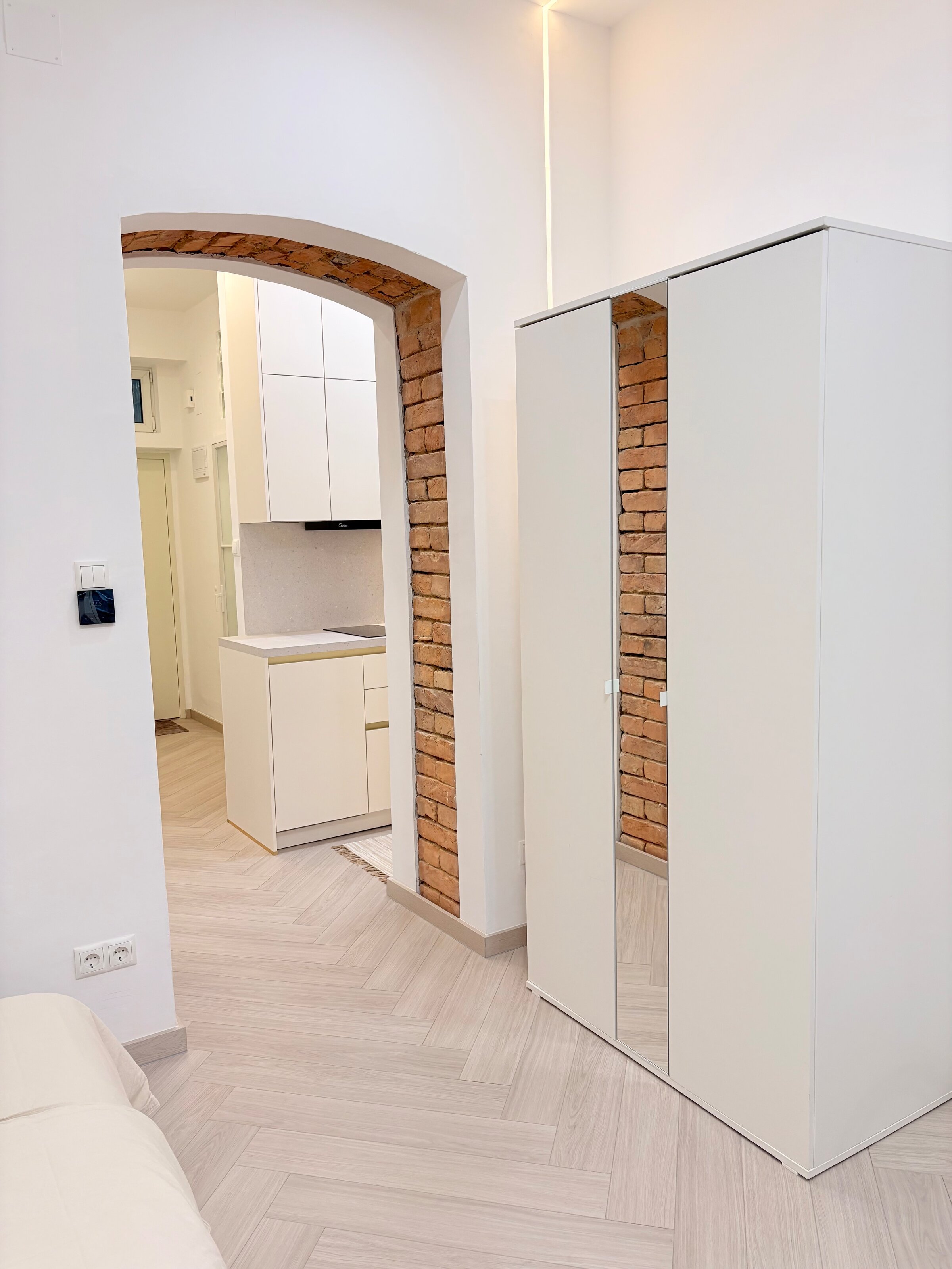 Blick vom Wohnbereich zur Küche | © Livi L. 