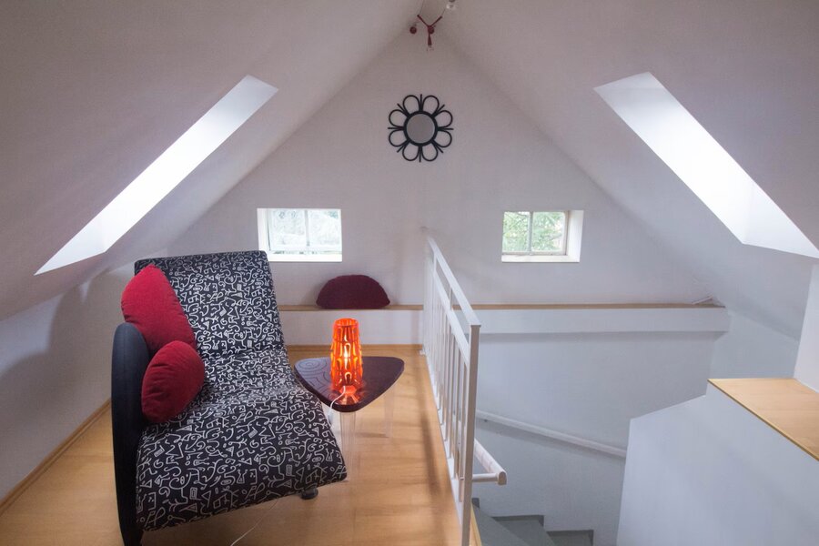 Sitzplatz im Dachgeschoss | © Holler