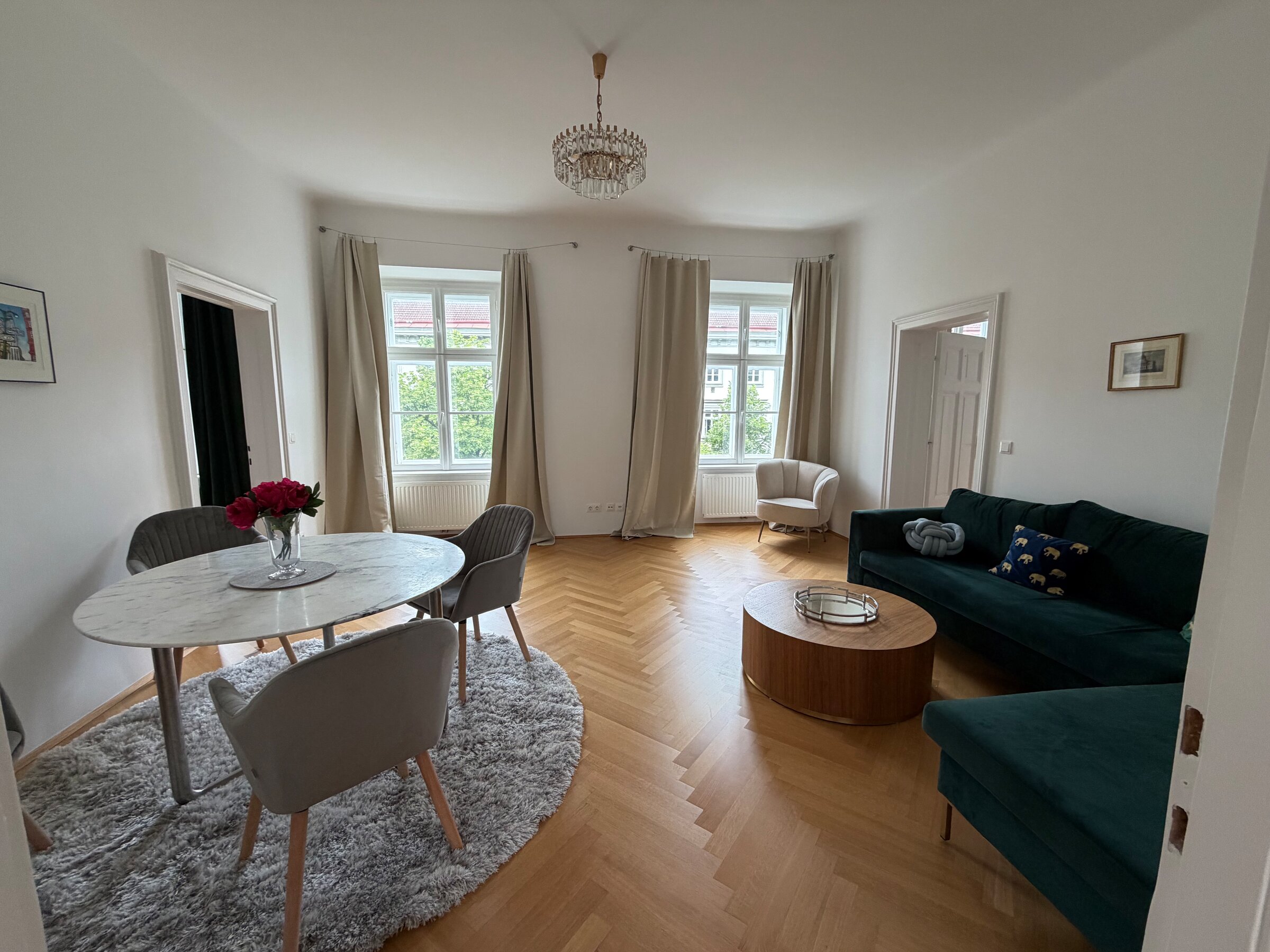 Wohn-/Esszimmer