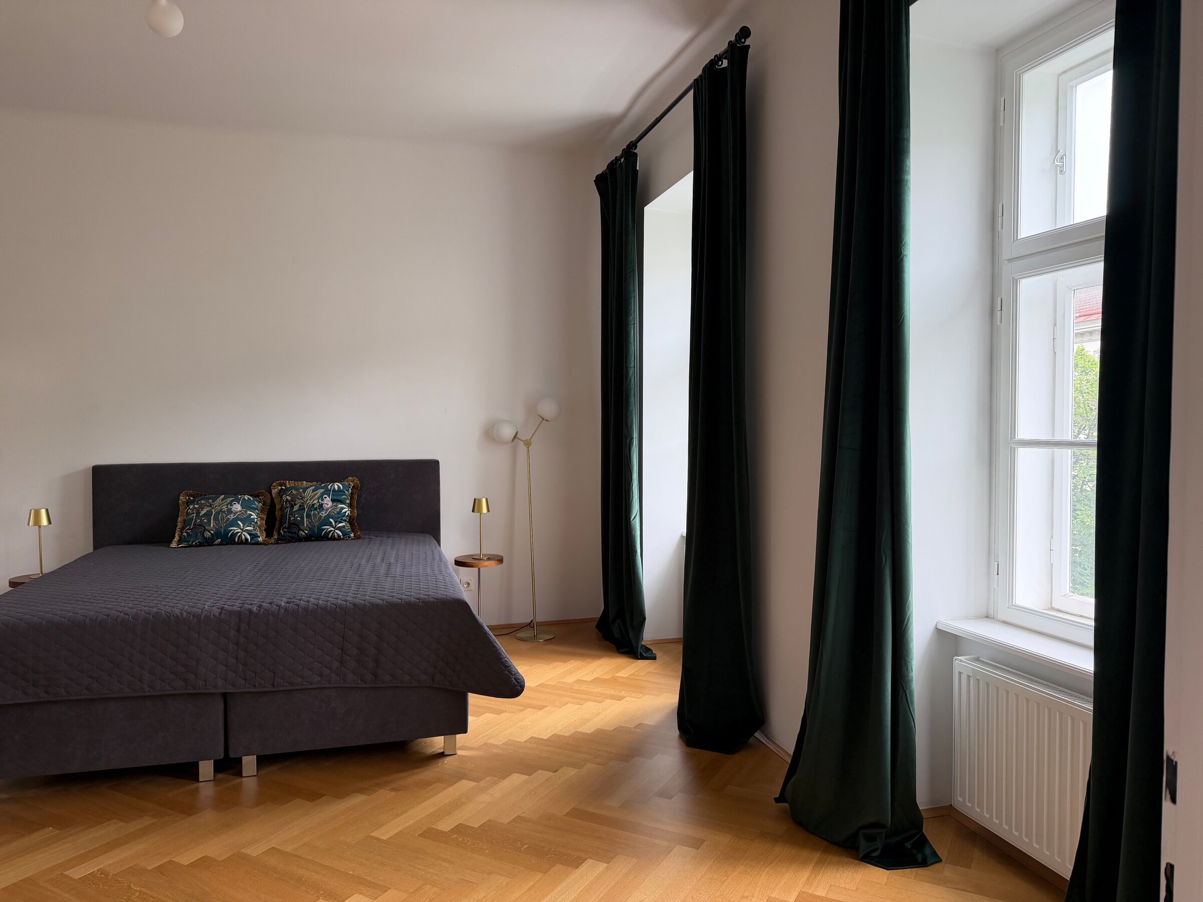 Schlafzimmer 1