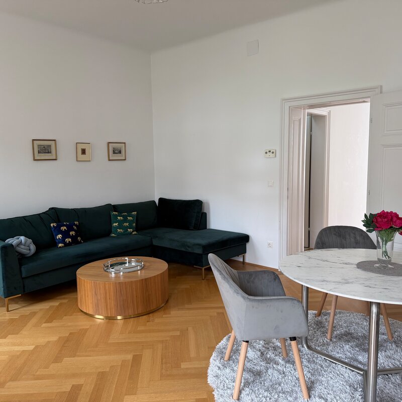 Wohn-/Esszimmer
