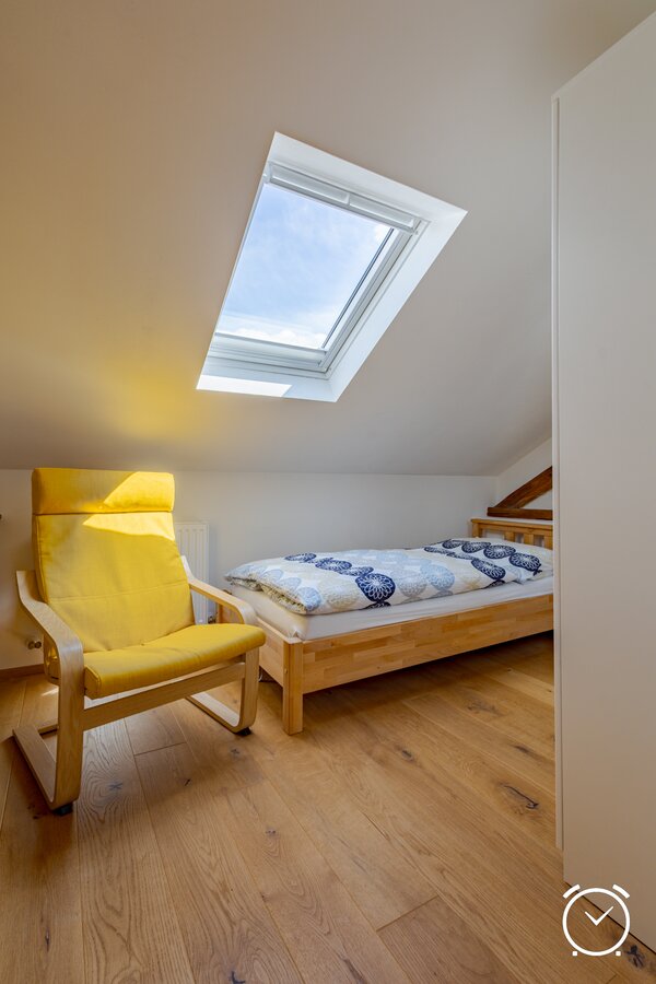 Bedroom 2 with a single bed