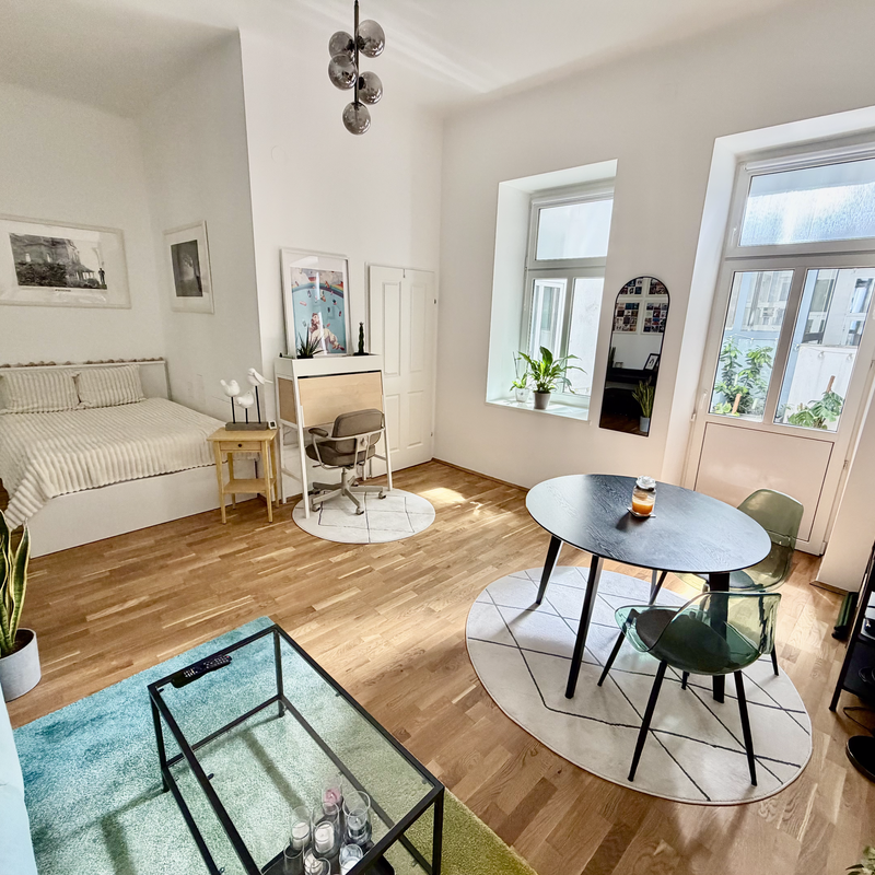 Helles 1-Zimmer Apartment mit Altbau-Charme – Kurzzeitmiete & Wohnen auf Zeit für 1 bis 6 Monate, Maria vom Siege