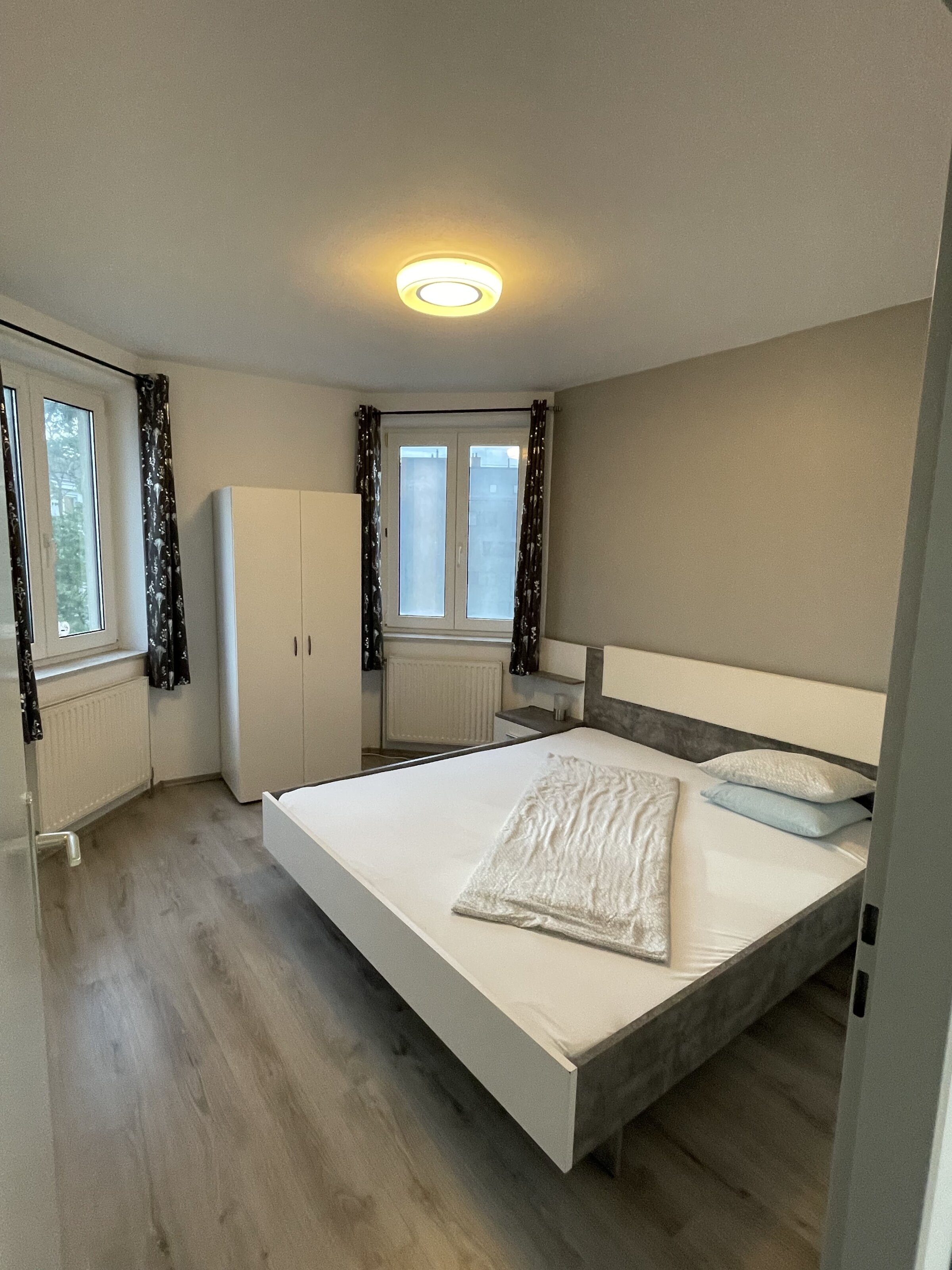 Schlafzimmer 2