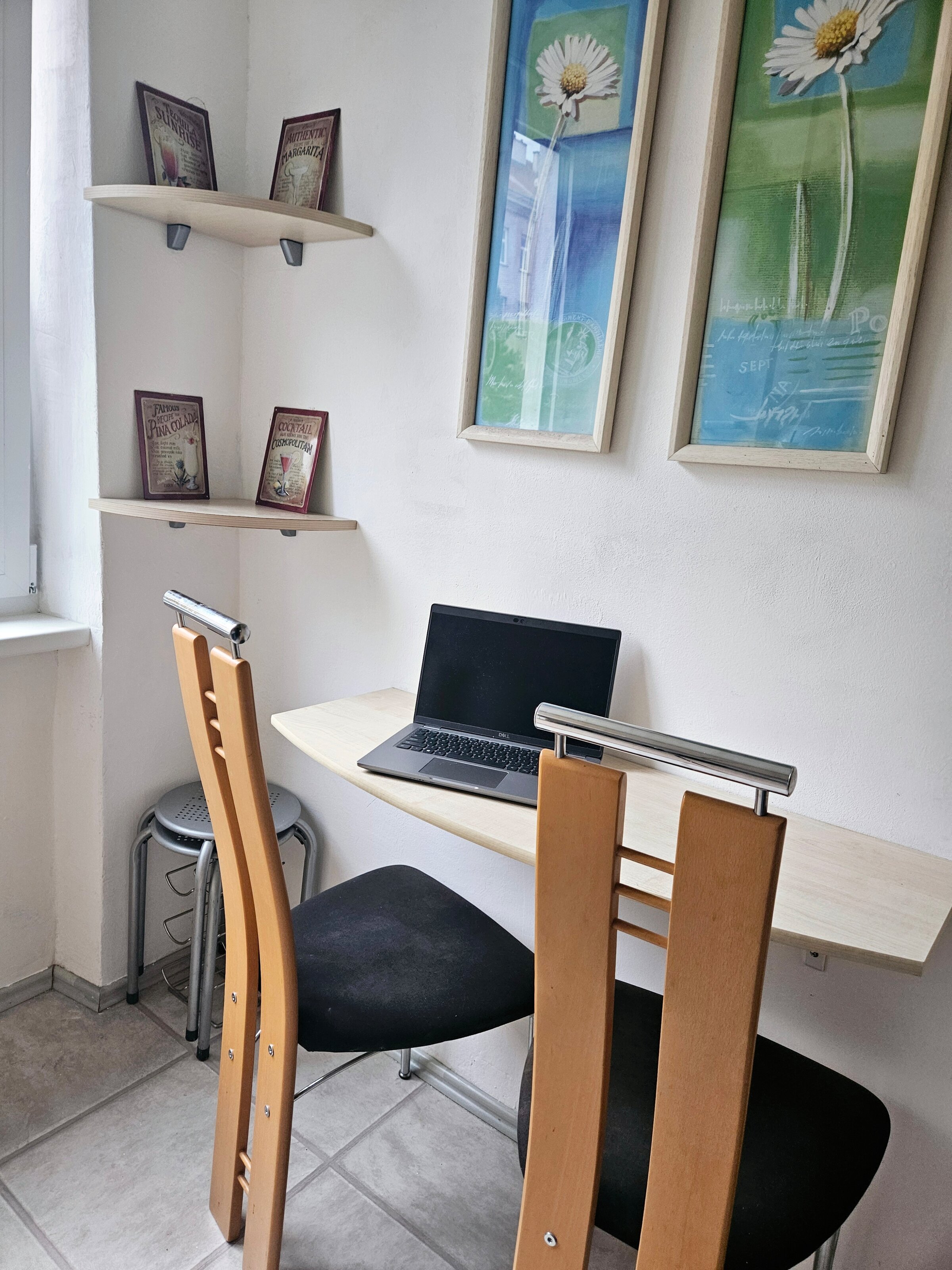 Bar in kitchen