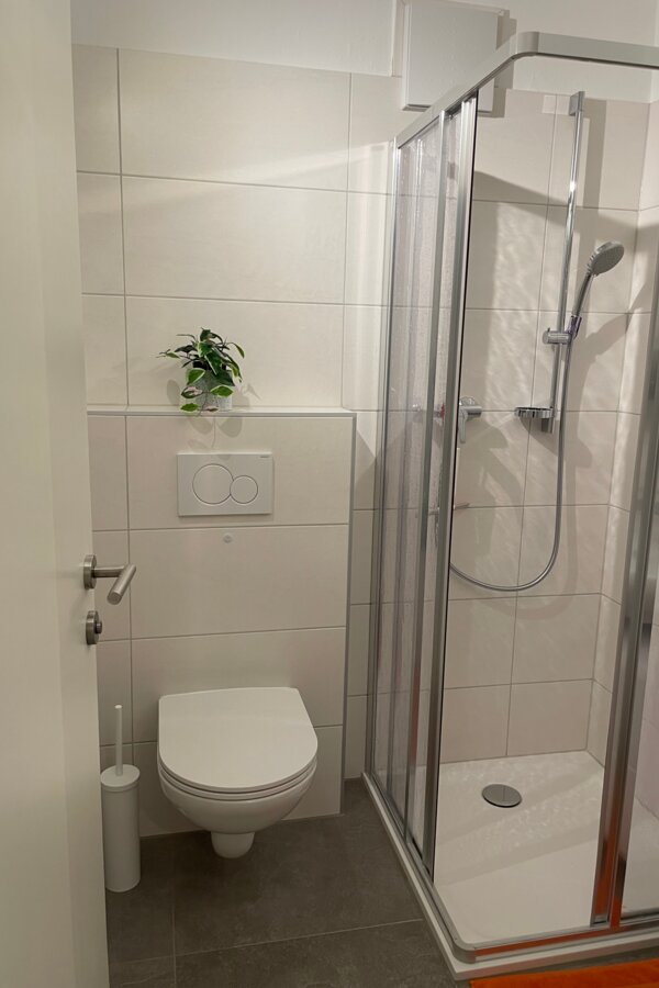 Bad mit Dusche und WC | © Sonja Hana