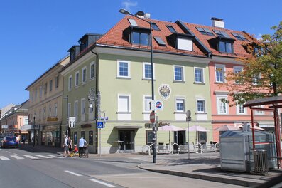 Gründerzeithaus am Stadtplatz: 1-Zimmer Wohnung zur Kurzzeitmiete & Wohnen auf Zeit für 1 bis 6 Monate in Klagenfurt
