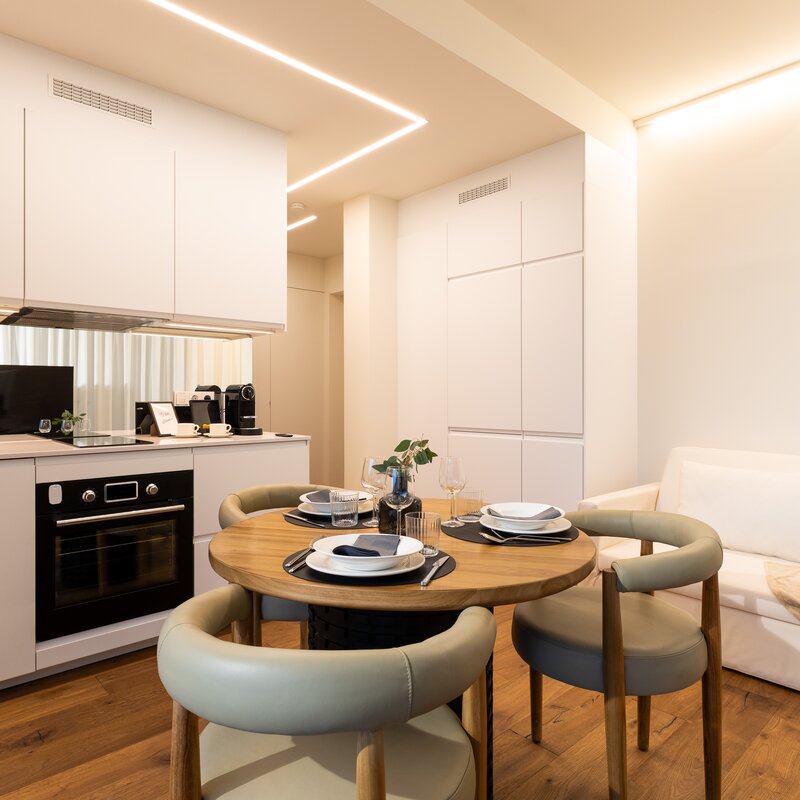 Living area/Kitchen