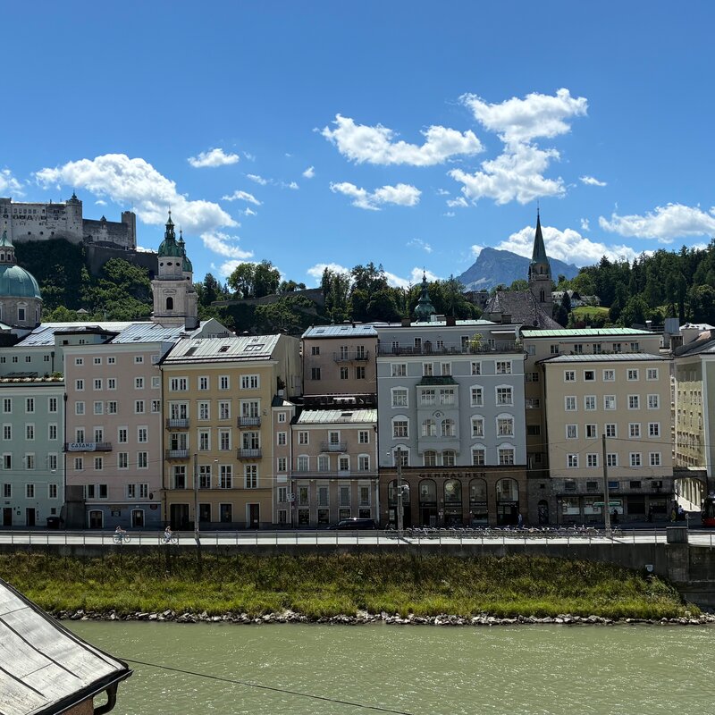 Blick auf Salzburgs Altstadt & Festung – 2-Zimmer-Wohnung zur Kurzzeitmiete, Wohnen auf Zeit 1 bis 6 Monate | © Barbara Higgs