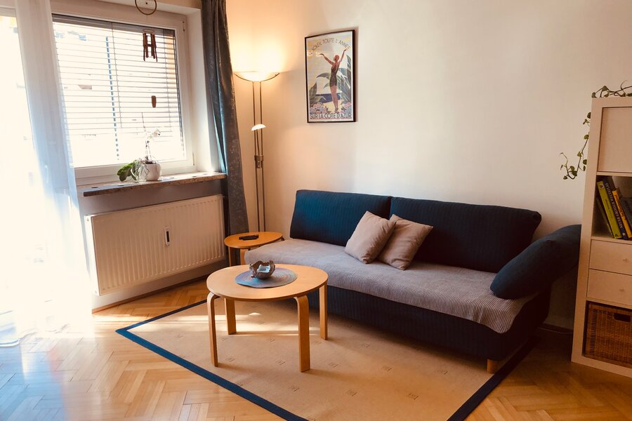 Comfortable linging- and diningroom mit turntable | © Martina Voglreiter