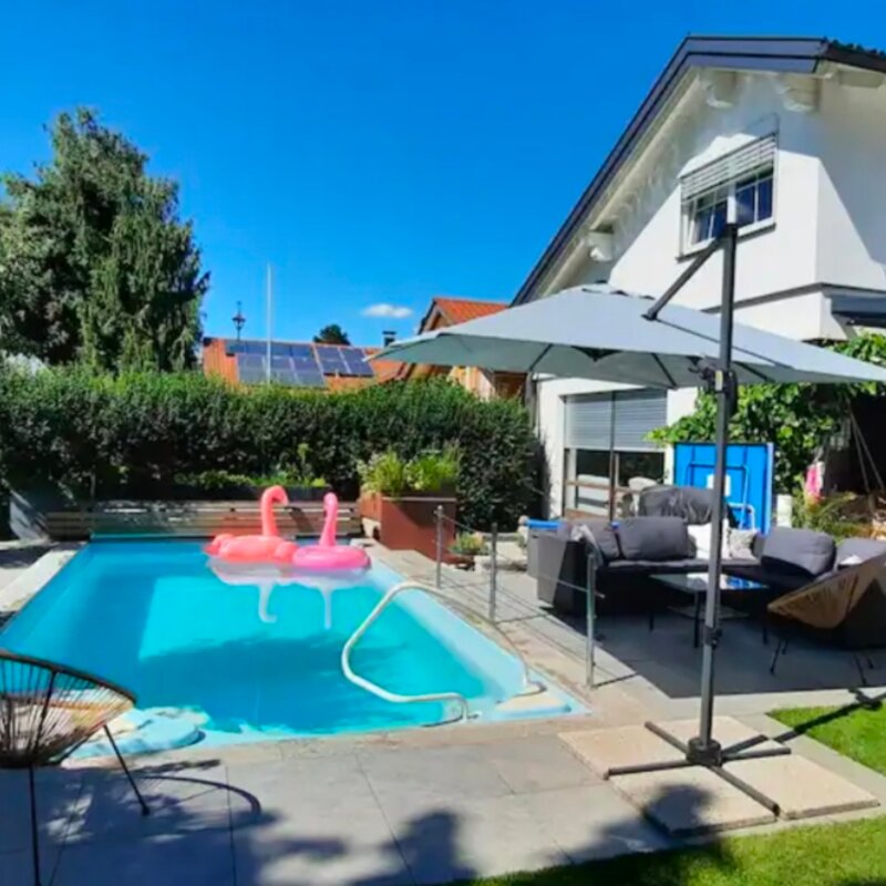 Sunny pool & garden: 2-room apartment for short-term rental in Ainring – temporary housing for 1 to 6 months