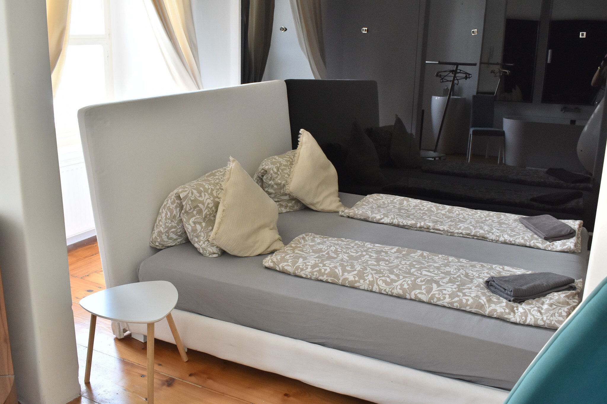 Schlafzimmer 1