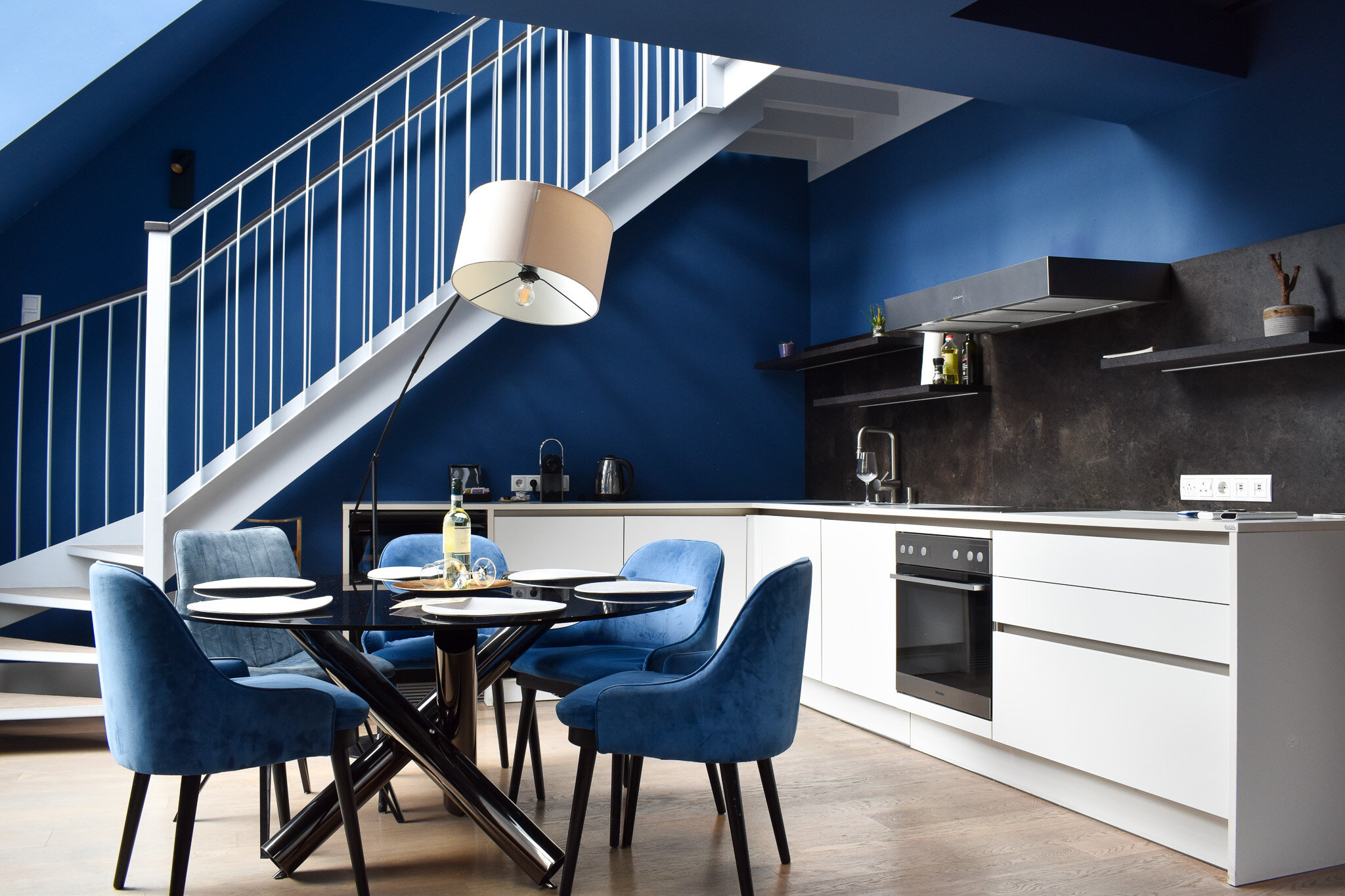 Exklusive 125 m² Altbauwohnung im Herzen Wiens – 4 Schlafzimmer, stilvoller Komfort und perfekte Innenstadtlage.