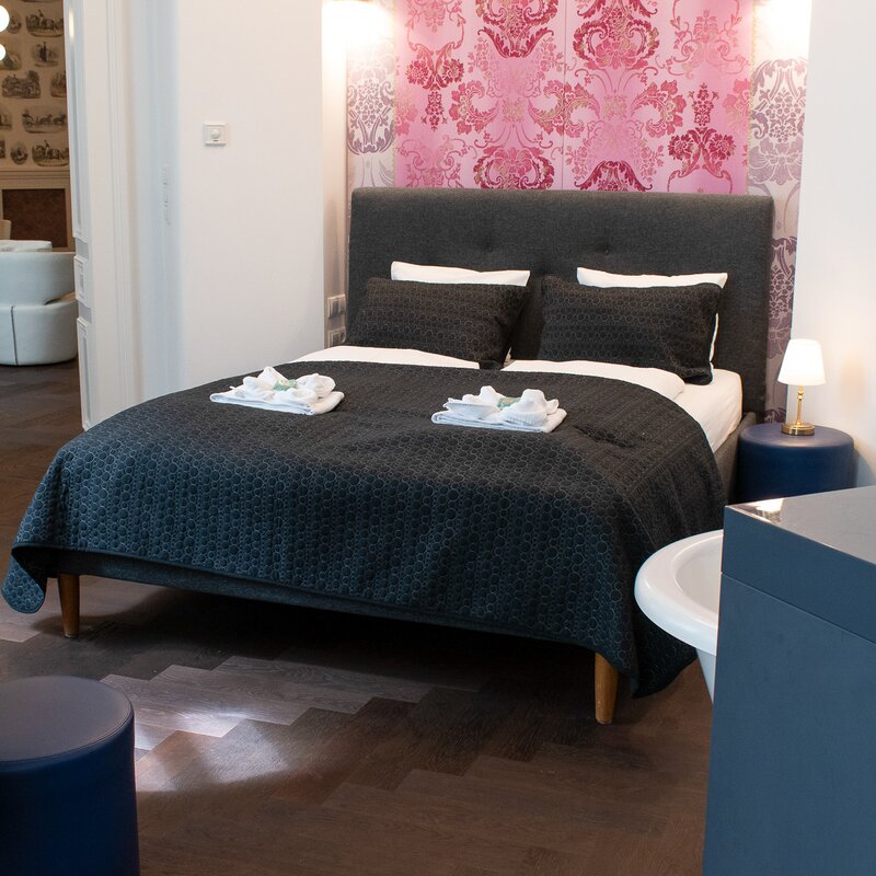 Schlafzimmer 1