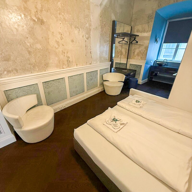 Schlafzimmer 2