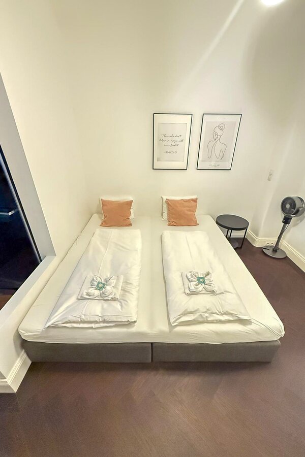 Schlafzimmer 2