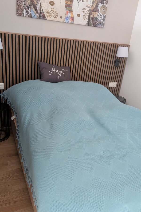 Bett 140 x 200