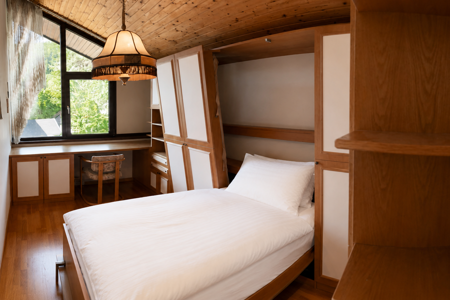 Arbeits- und Schlafzimmer