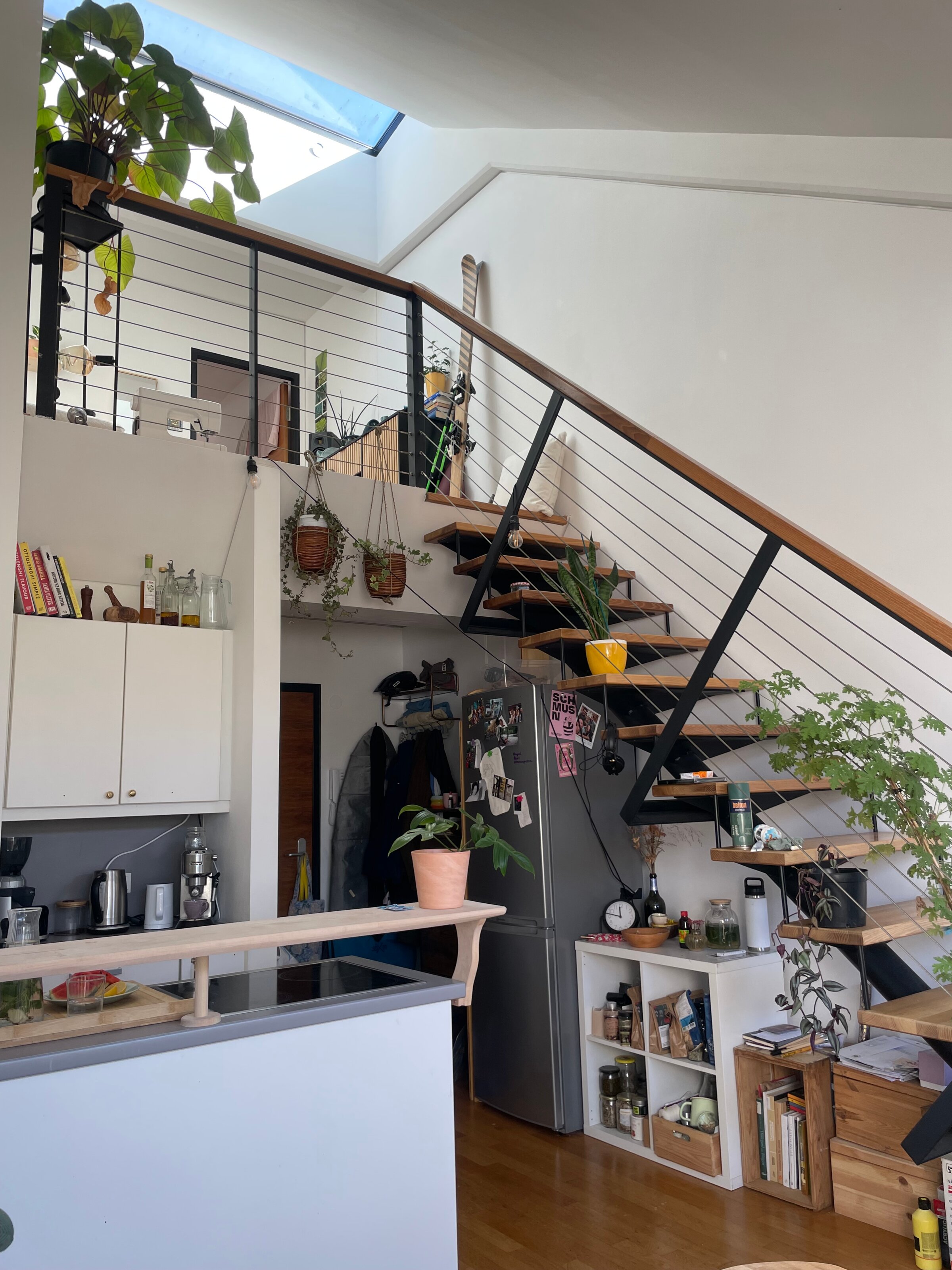 Helle 2-Zimmer Galeriewohnung mit offenem Wohnbereich – Kurzzeitmiete & Wohnen auf Zeit in Innsbruck für 1 bis 6 Monate
