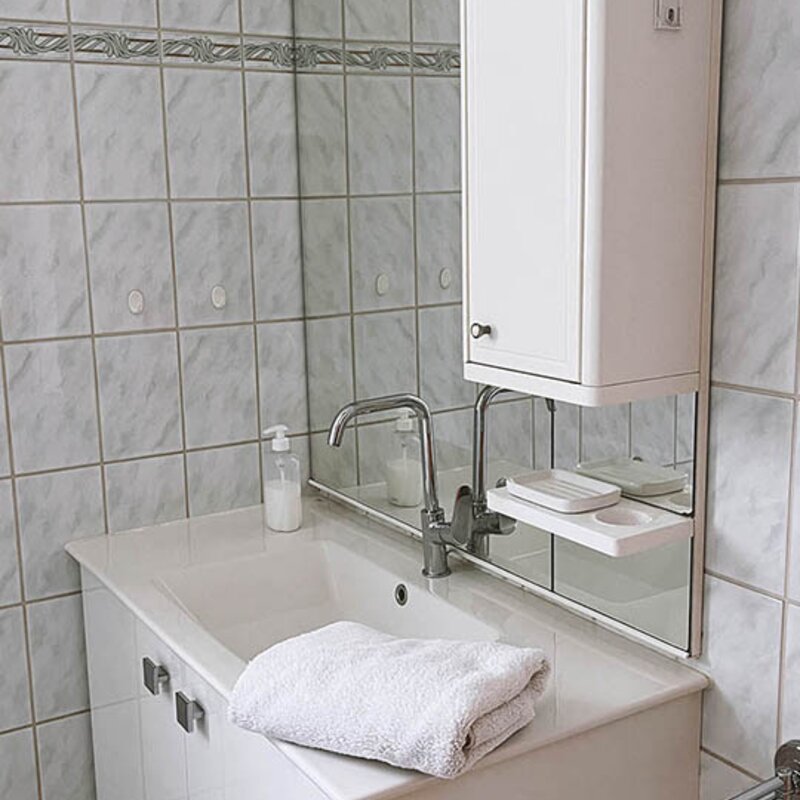 Badezimmer mit Badewanne/Dusche | © Manfred G. Prossinger