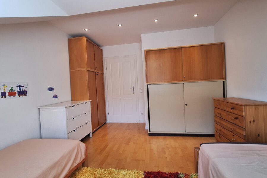 Schlafzimmer 2