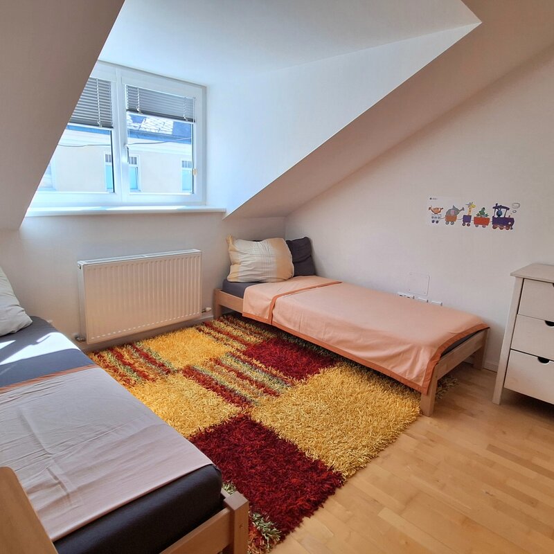 Schlafzimmer 2