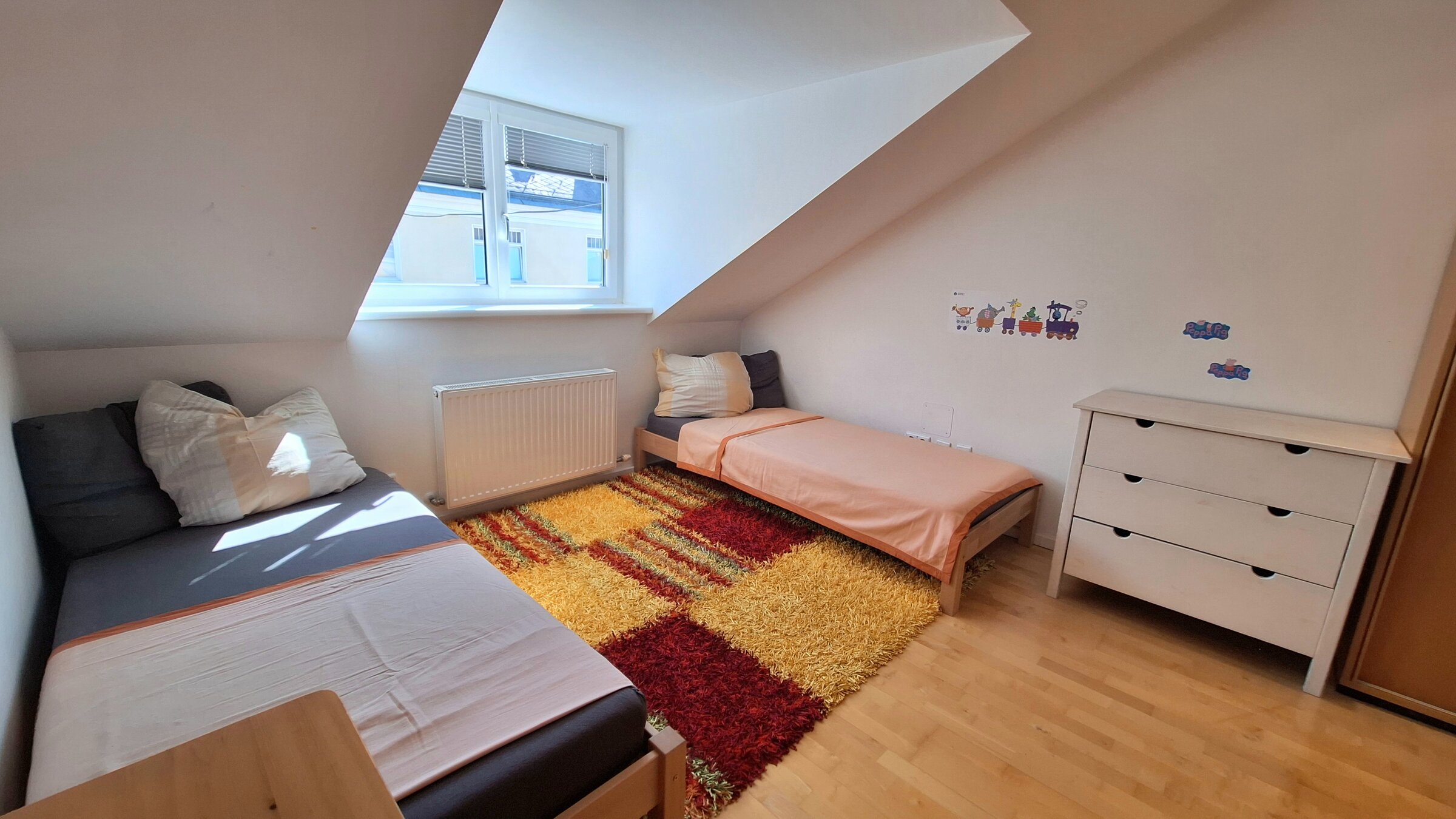 Schlafzimmer 2