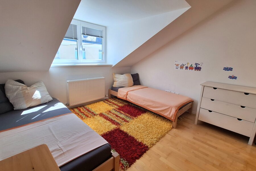 Schlafzimmer 2