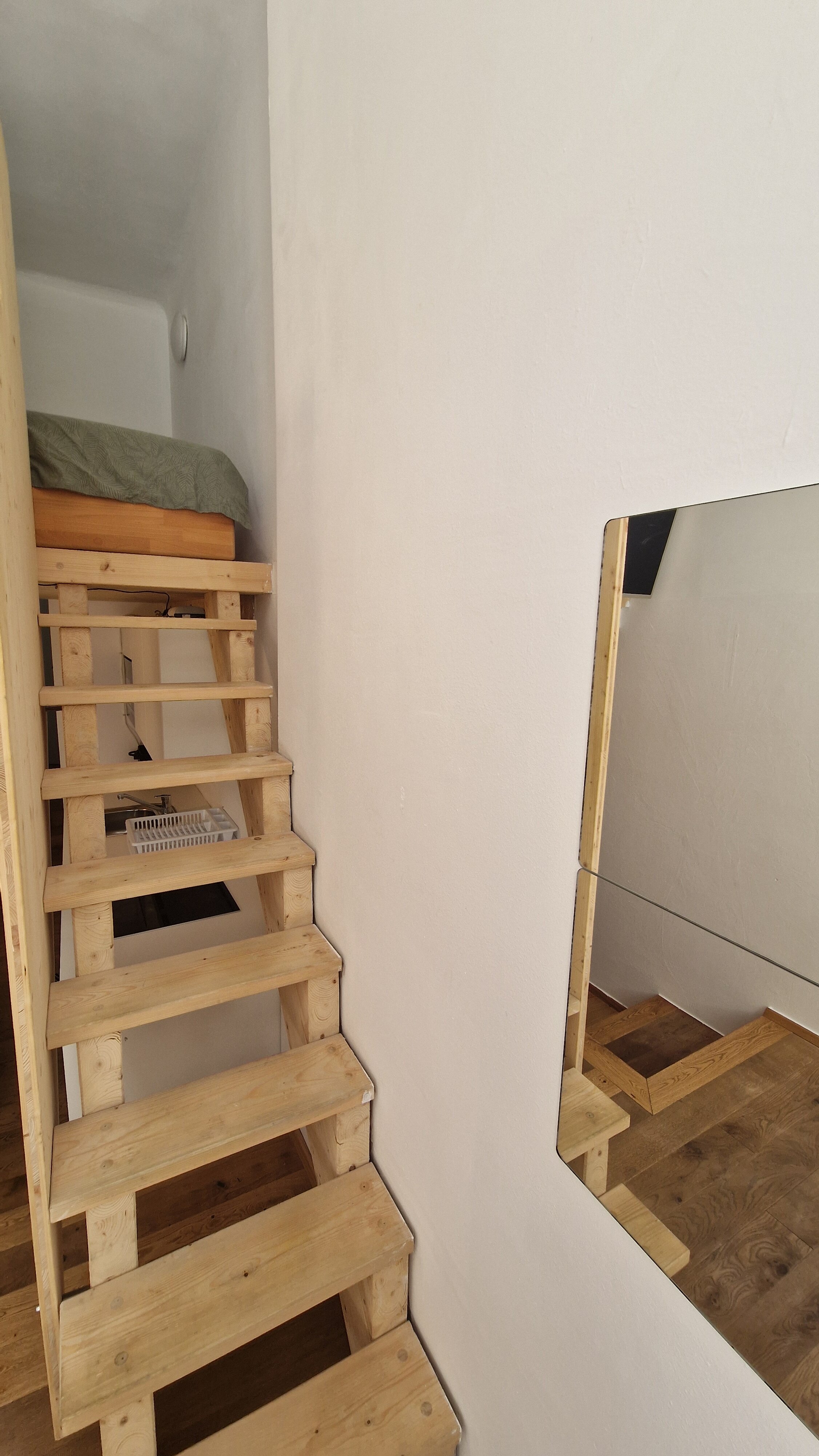 Treppe zum Schlafbereich