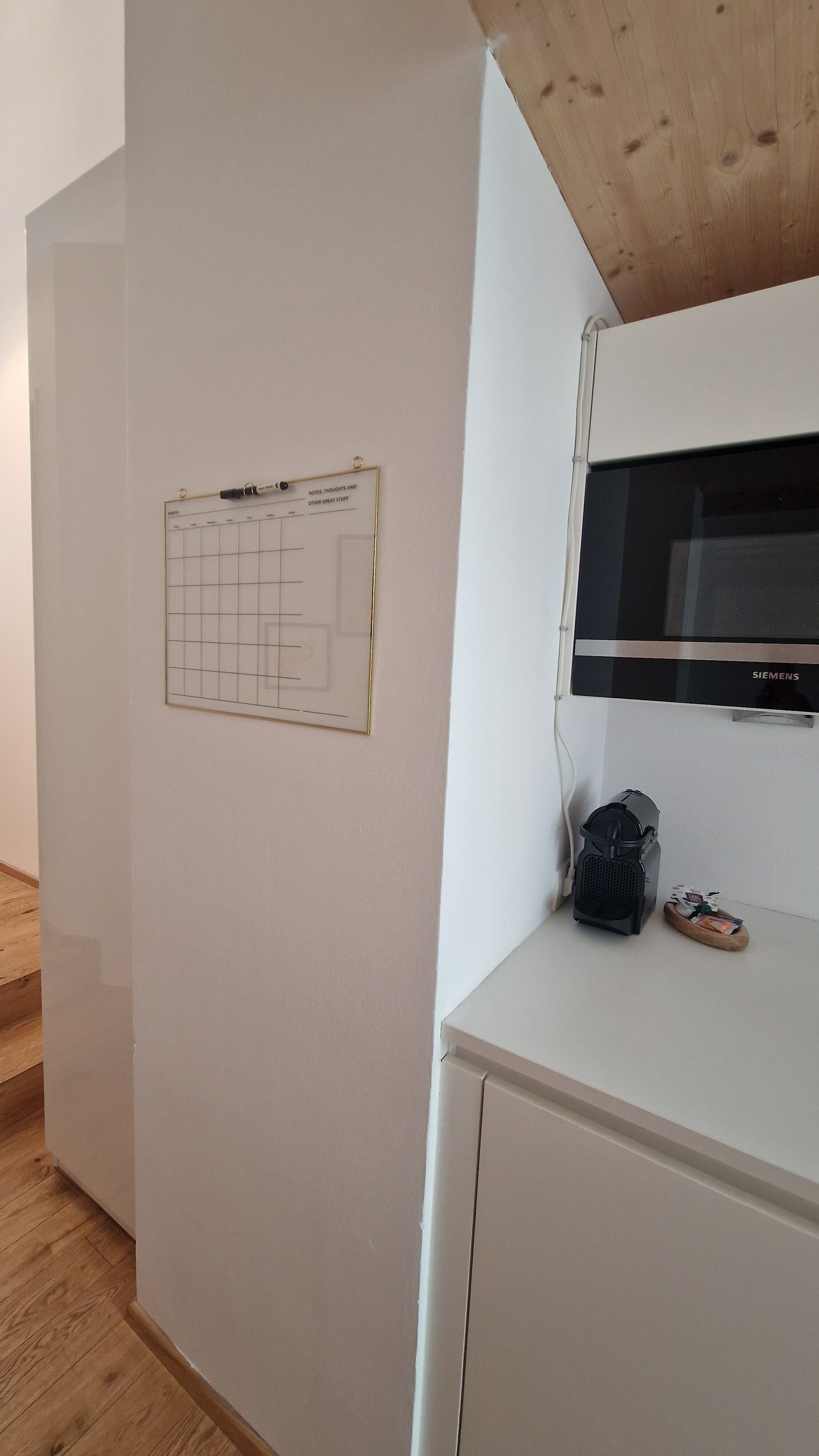 Kleiderschrank 