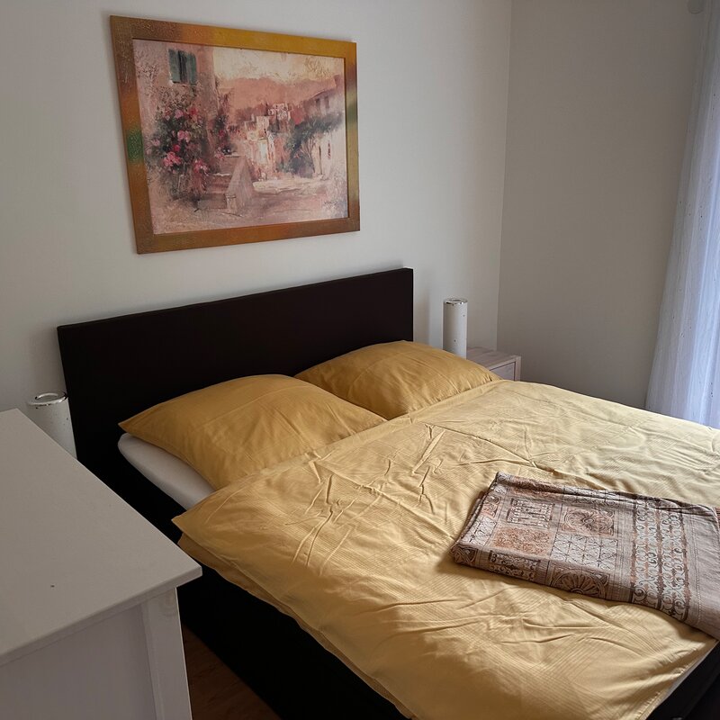 Schlafzimmer 2