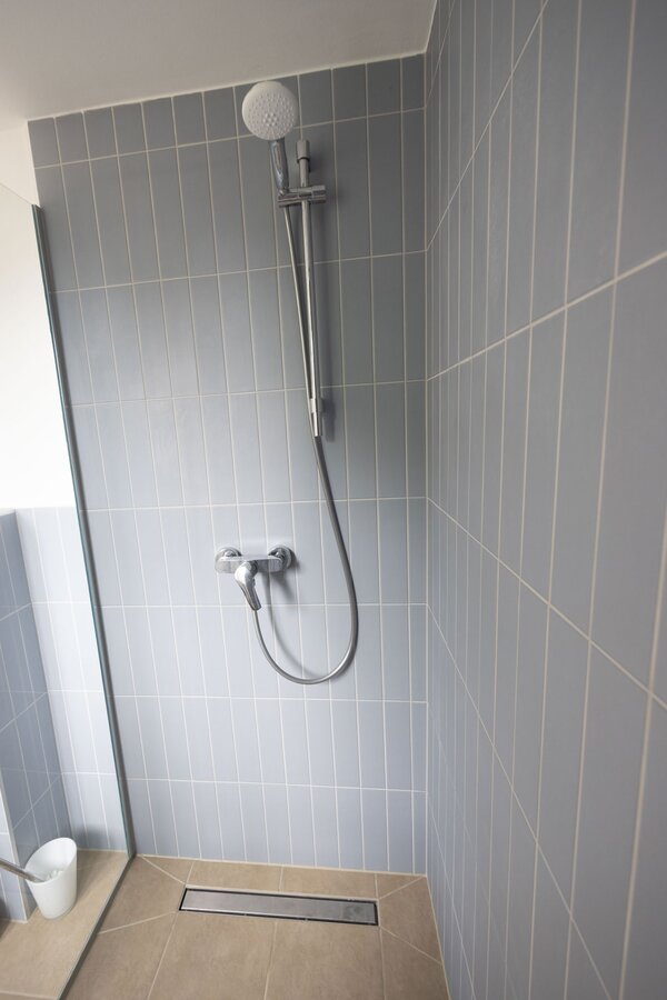 bathroom shower | © Alessandra Dorigato